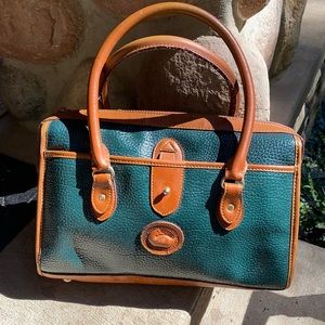 Vintage Dooney and Bourke handbag